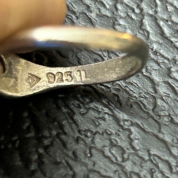 Silpada Silver and Red Eye-Shaped Ring - Picture 5 of 5